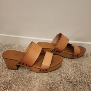 Block wedge sandal